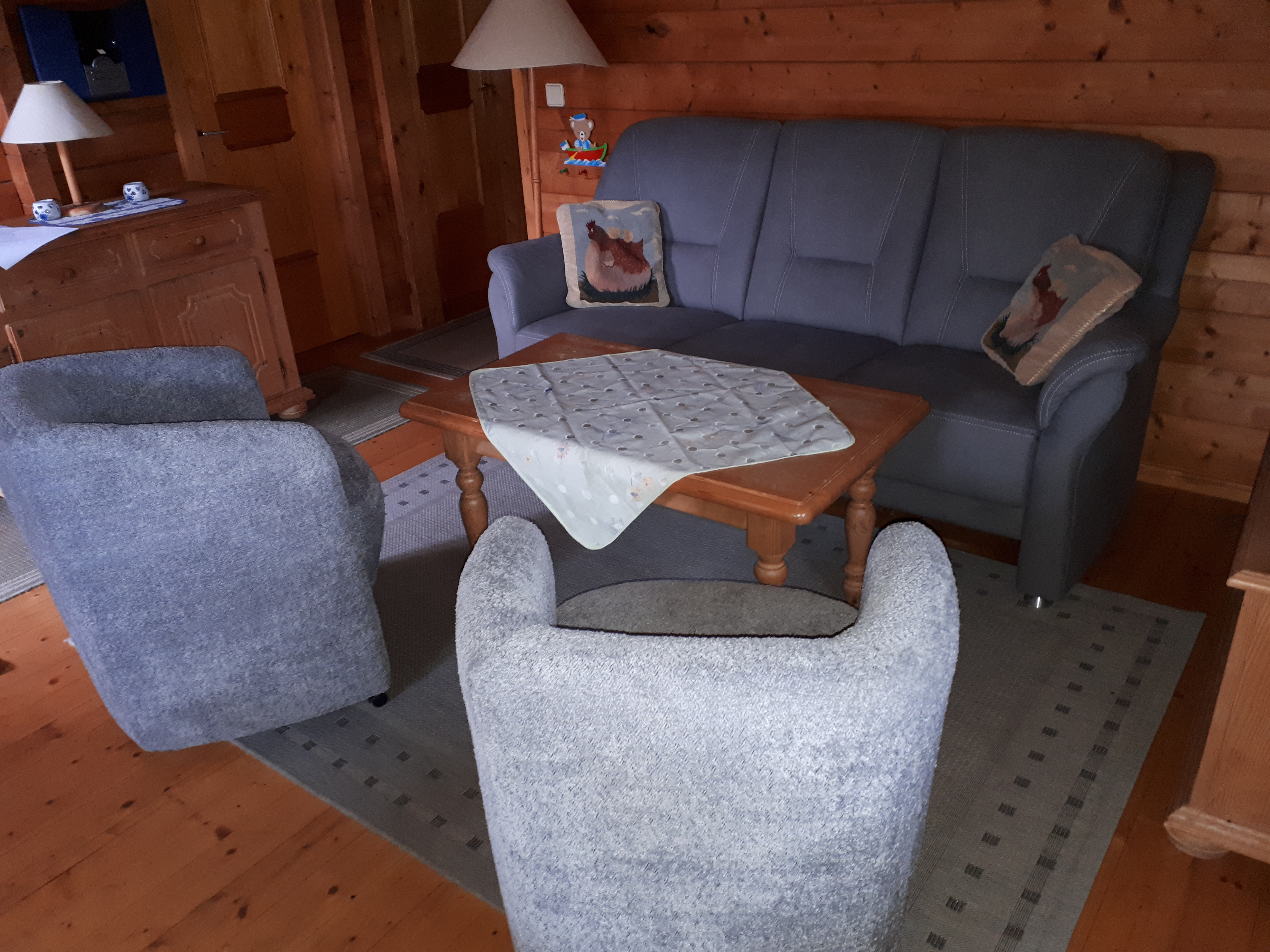 Essbereich mit zünftiger Eckbank Ferienhaus 8 / Blockhaus in Stamsried / Bayerischer Wald